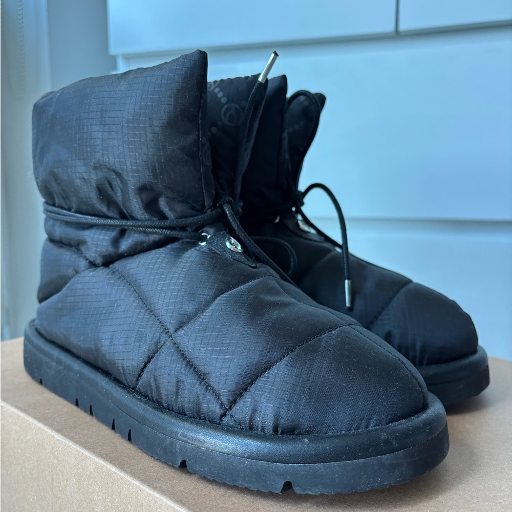 Black Quilted Boots